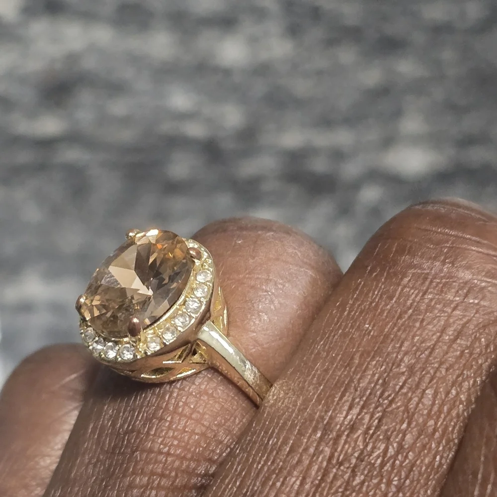 INC INTERNATIONAL SILVER OVAL CHAMPAGNE GEMSTONE COCKTAIL RING SZ 9 WOMEN